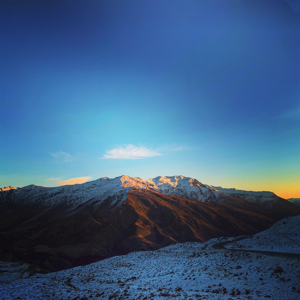 last light on the mountains tonight in queenstown, aotearoa.