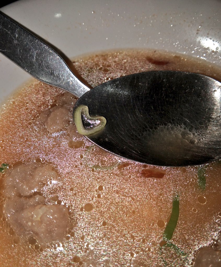 blesszeus's tweet photo. taeil this is bakso you see it itu ada leaf union bentuk heart, ya that for you 😉😅🙏🏻

#금손문선생_문쓰열무비빔국수_동치미국수 
#금손문선생_문Punch화채 
#금손문선생_문쓰부추삼계탕_김치부추전 
#금손문선생의_리얼피드백 #MasterMOONChef #TAEIL https://t.co/3LfH6jYHg6
