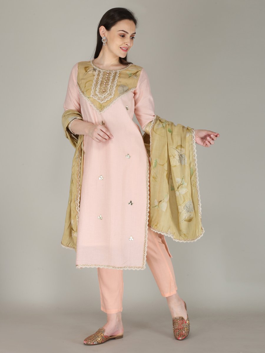 NehwalSisters's tweet photo. Shop Now NS DESIGN Peach Colour Straight Suit Set, designed with traditional Gota Patti, Charkhi gota, Cotton quilted lace embedded in resham work @AbuChandranshu @NSaina @iamnainajaiswal @NSaina_FansClub #nsdesign #nehwalsisters #nehwalsistersdesign https://t.co/5r3UGdgihJ