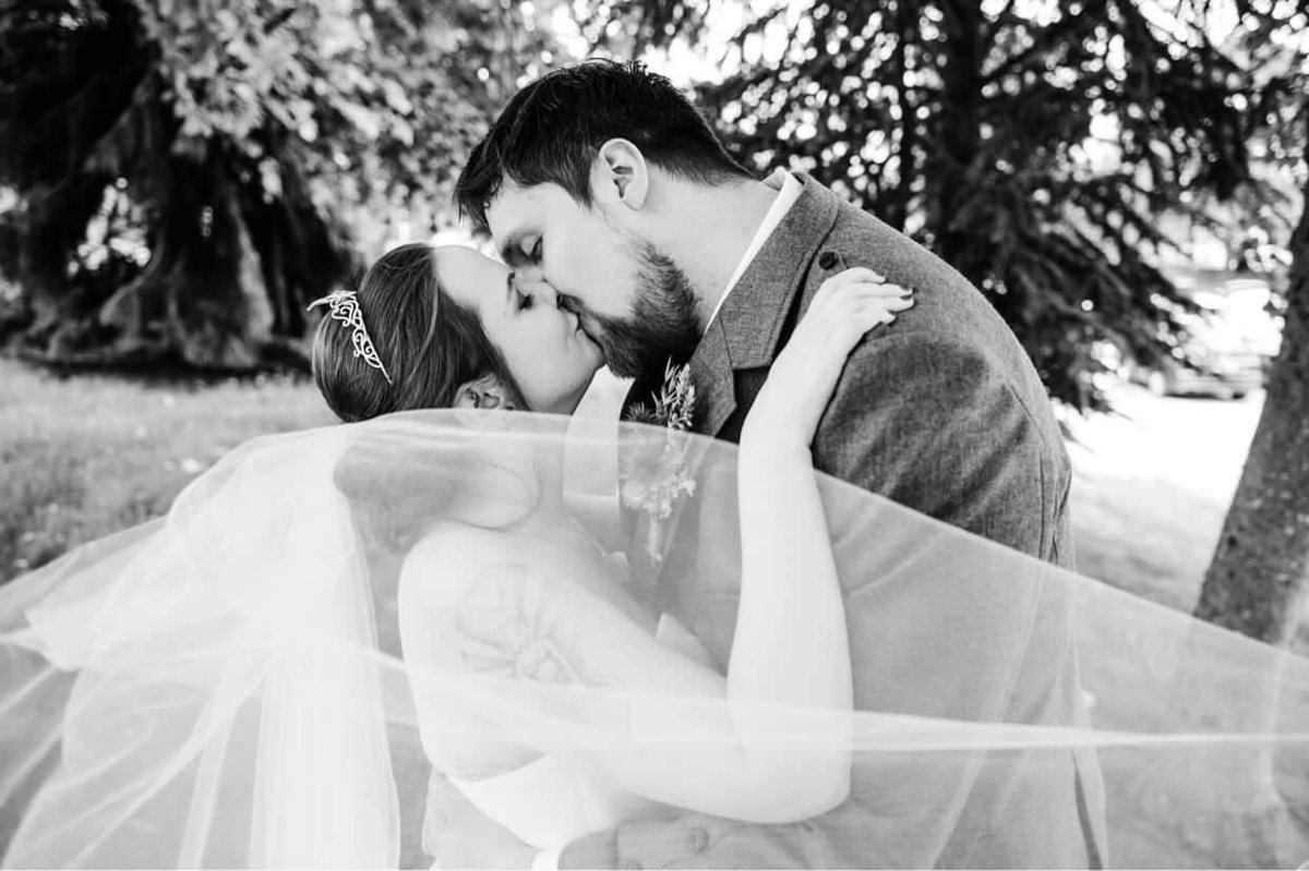 Pie_Rcings's tweet photo. #tiedtheknot #gotmarried #finallyhitched https://t.co/v8qfVq9SDh