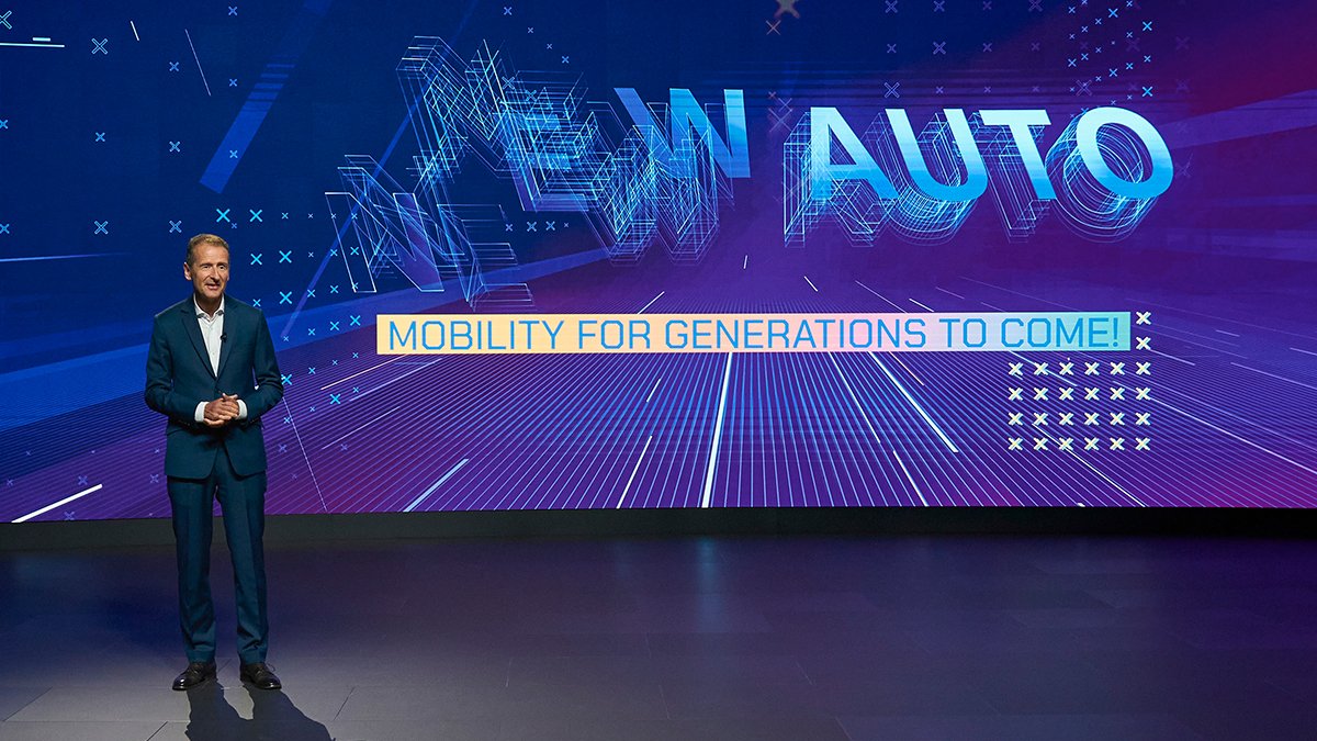 #NEWAUTO | Our CEO <a href="/Herbert_Diess/">Herbert Diess</a>:  "2030, the world of mobility will have seen the greatest transformation since the transition from horses to cars at the beginning of the 20th century."