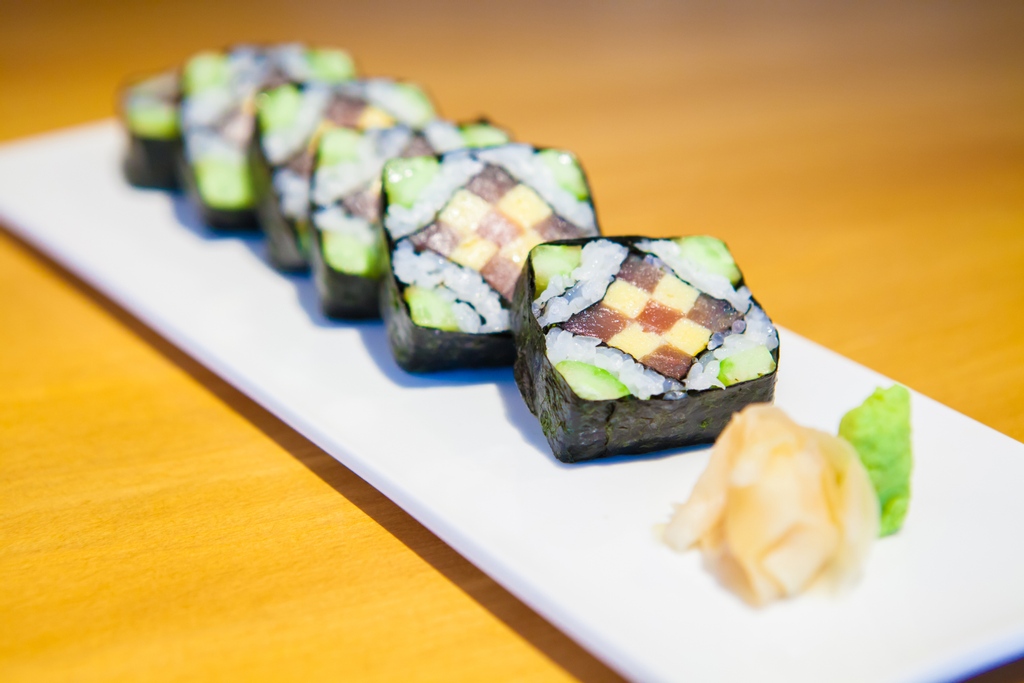 SozaiUK's tweet photo. Advance your sushi skills with Izi's Advanced sushi classes.  Shikai-maki. Gunkan &amp; Nigiri sushi online class is 16th July at 18.00.  Learn more or book here https://t.co/C6yVm3jaPU. #sushi #onlinesushiclass https://t.co/c3pHiDoNgF