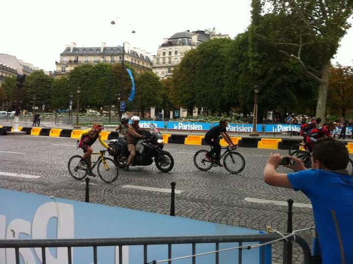 AndrewNKos's tweet photo. Ten years since I got to watch @CadelOfficial work his way toward yellow and the top step of @LeTour #couchpeloton @CyclingCentral #TDF2021 #sbstdf https://t.co/pxIK5WobyT