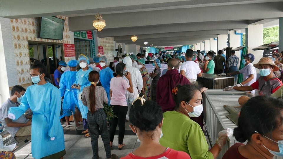 ရေဝေးသုဿာန်မှာ သဂြိုလ်မယ့် အလောင်းတွေ ပုံပြီး တန်းစီ စောင့်နေရ

Read More -> t.me/khitthitnews/2…