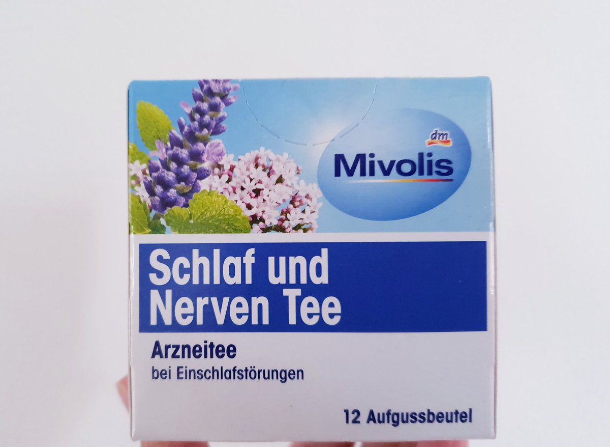 LifeNetherlands's tweet photo. #ドイツ で必ず買う「Arznetee(薬用ハーブティー)」。種類も豊富で、症状や効能に合わせて選べ我が家は薬を飲む前にこれを飲むようにしてる。昨日は #Mivolis の「Schlaf und Nerven(安眠用ハーブティー)」を飲んだらぐっすり寝られた。神経を落ち着かせリラックスさせてくれる効果がある
#オランダ https://t.co/9NjEAH5HNQ