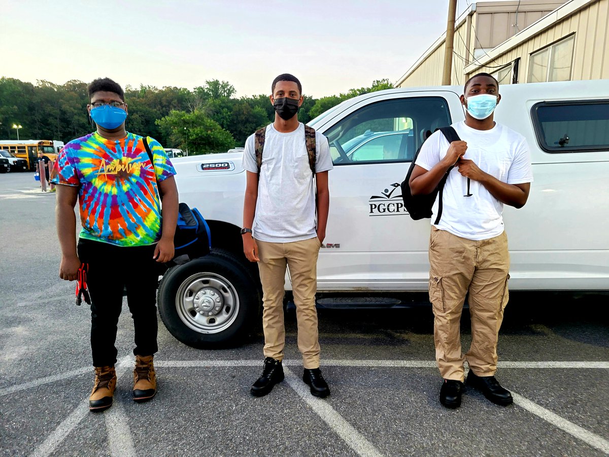 Three of our six new apprentices who started their first day with <a href="/CountysBest1/">Blue Collar Workers</a> today. 0600 start time had me a little bleary-eyed, but they are ready!

As always, #PGCPSProud! @drmonicaceo <a href="/pgcps/">PGCPS</a> <a href="/PGCPSCTE/">PGCPS Career and Technical Education</a> <a href="/DrJeanPaulCadet/">Dr. Jean-Paul Cadet</a>
