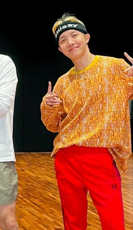 hobis fashion... Top tier !!