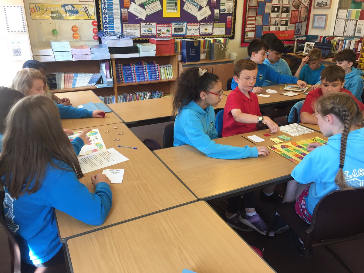 Hendrefoilan's tweet photo. This morning, Year 6 have been playing their Hendrefoilan board games.
#hdfpy6 #hdfpleavers2021 https://t.co/PtBaRf7yTj