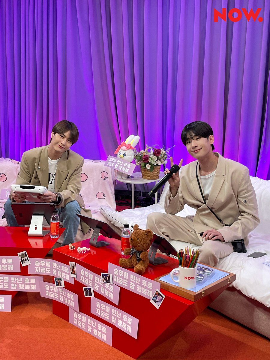 npop_zip's tweet photo. #빅톤 의 #이불킥 앨리스! 오늘 너무 아쉽지만 끝까지 같이 웃기😊 잠시 안녕해야 하는 승우와 앞으로도 든든할 승식이 얼른 만나러 오세요. 우리 다또 덕분에 화요일마다 행복했어! #VICTON #한승우 #강승식 #NOW온에어 https://t.co/O8m8EsdaaQ https://t.co/MF6mPRzTxg