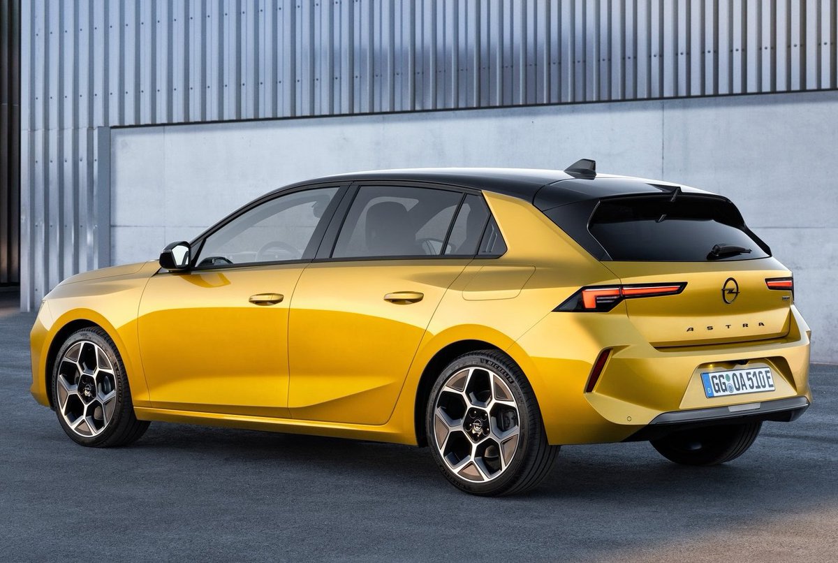 khuleonwheels's tweet photo. All-new 6th generation Opel Astra unveiled and we are taken by the looks! Your thoughts? See details here: https://t.co/KYNAWqV9Ps.
#OpelAstra #NewOpelAstra https://t.co/DNH0l0IbsD