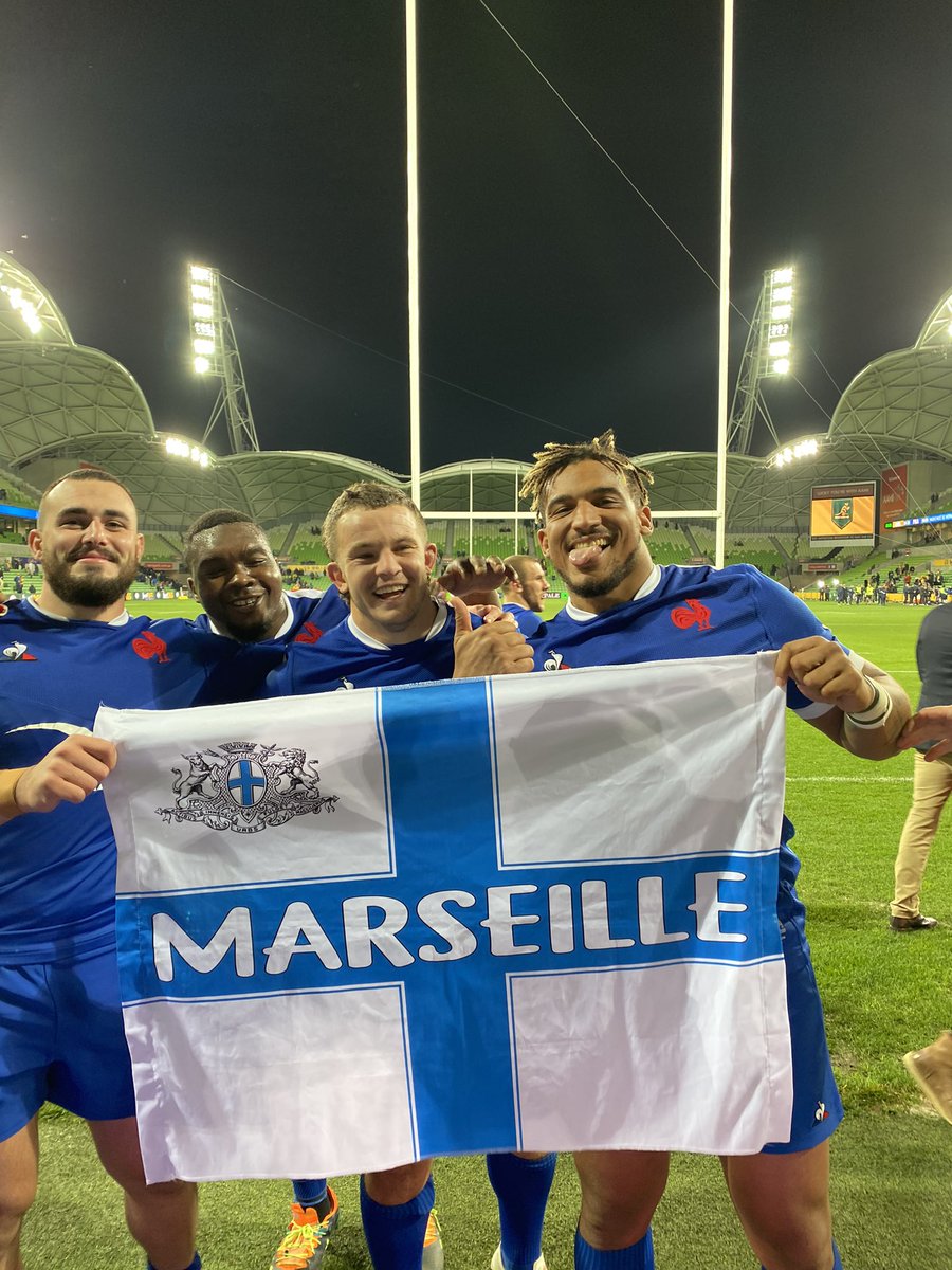 C’est Marseille bébé 🔵⚪️❤️ bravo les bleus <a href="/FranceRugby/">France Rugby</a> #teamOM #TeamOMOZ #partoutcestcheznous <a href="/OM_Officiel/">Olympique de Marseille</a>