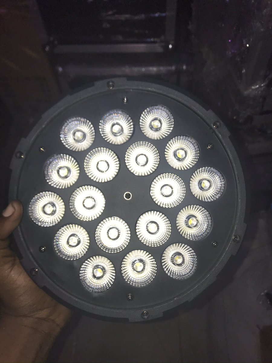 Buy_your_light's tweet photo. @kusssman @AlayeSpain_xx I sell all types of club, stage and designer lights https://t.co/XVQo3oIIbs