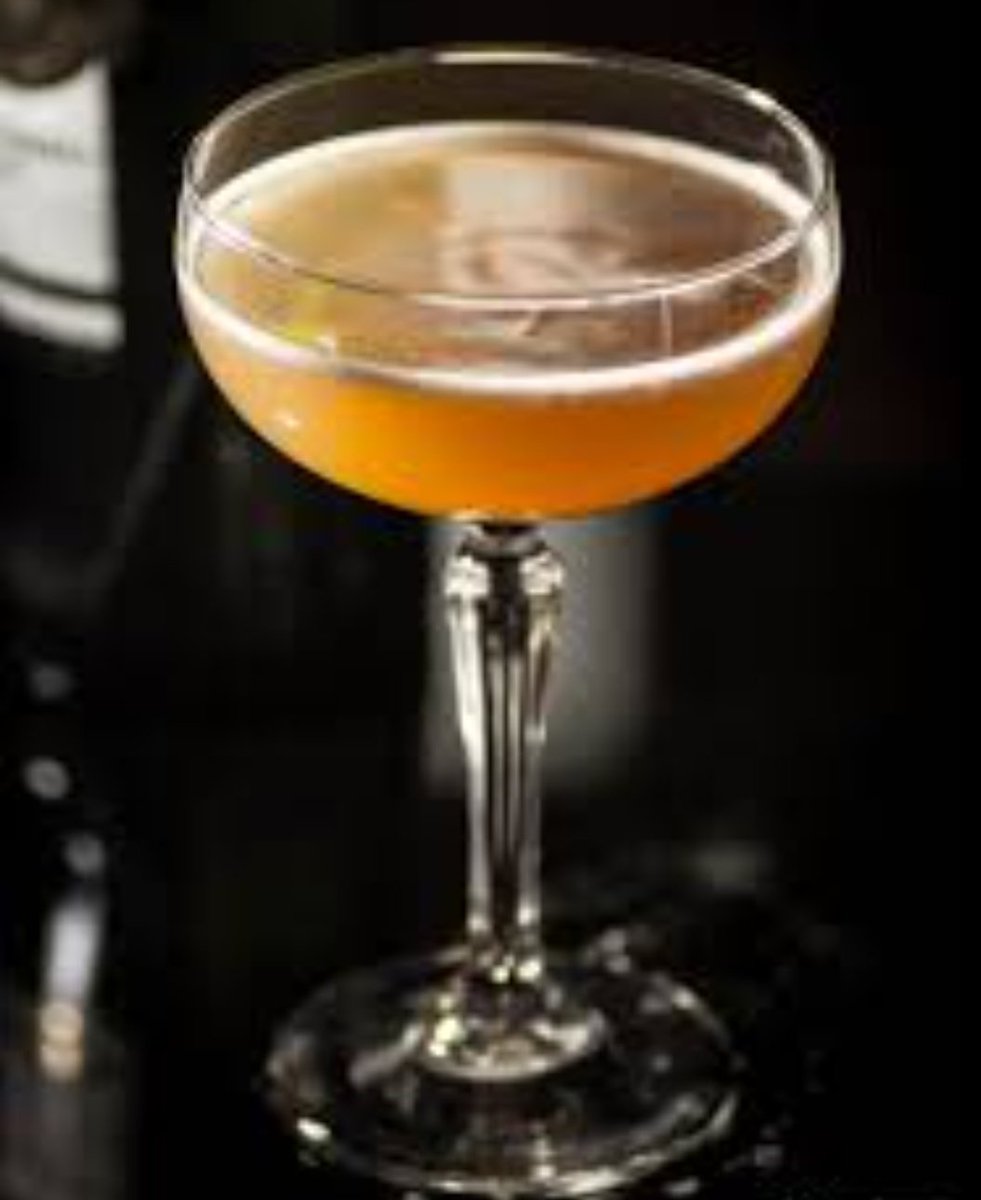rsjrfanworld's tweet photo. #TuesdayBoozeDay anyone?
How about a Dick Jr.? It's even orange! From "Recipes for Mixed Drinks", 1917:
1/3rd gin
1/3rd apricot brandy
1/3rd vermouth
Juice of one lime
Shake with ice, strain into a glass the shape @dicksp8jr is miming πΈ
#DickJrAndTheVolunteers
#GoinStraight https://t.co/LqMJYoSspQ