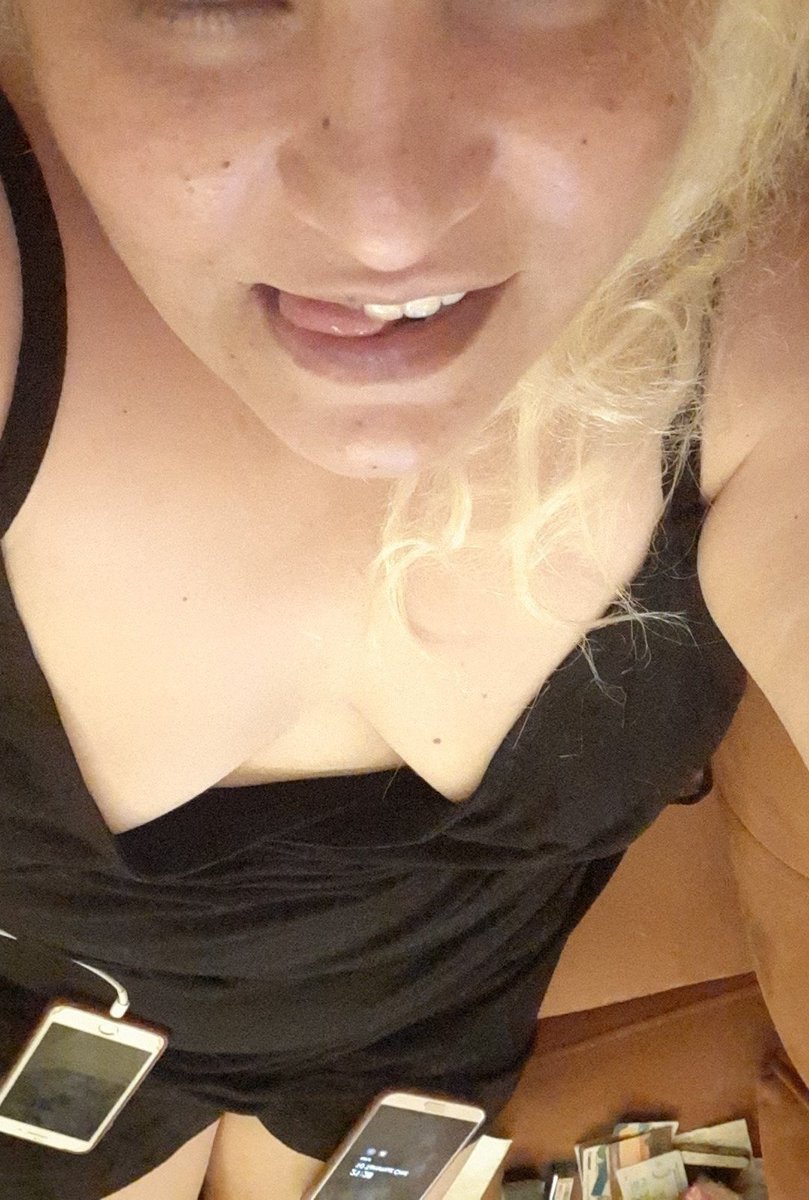 Kamerada ucretli gorusuyorum karsilikli begeni ve guven olusursa otelde gorusme yapiyorum yas 31 sarigazi.evlere gelmiyorum eve almiyorum sadece otel ve gunluk ev ciddi kisiler vatzaptan ulasssin
05397951146