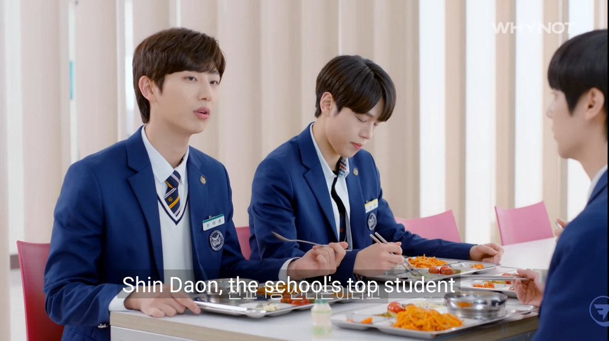 SamuelLuCa11's tweet photo. D: Taekyung, ¿Quieres un tutor de matemáticas?
T: ¿Conoces a alguien?
D: Sí, Shin Daon, el mejor alumno de la escuela. Te daré clases particulares.

Yo particularmente creo que debes quédate con el que te enseñé matemáticas.🤓
#LightOnMe
#LightOnMeEP5 
🧷: https://t.co/Xk2ektDuPo https://t.co/4UthZmEYDQ