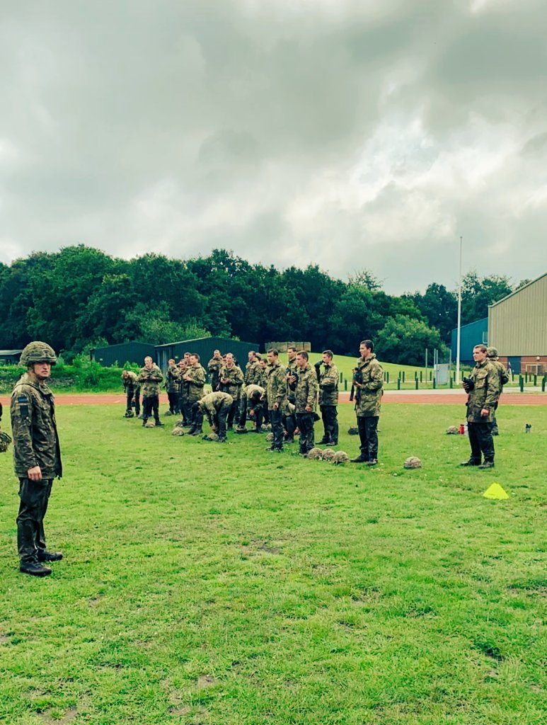 Steven_9119's tweet photo. Who likes Battle PT? Recruits from 108 Sqn, Taku Forts this morning. A good test of Mental Resistance, team work, team cohesion mixed in with physical Fitness. Finding the warrior within to get results. #BritishArmy #teamwork #ArmyConfidence #learnfailwin #CFL #ATCP #ARITC https://t.co/COcLZH5Ojy