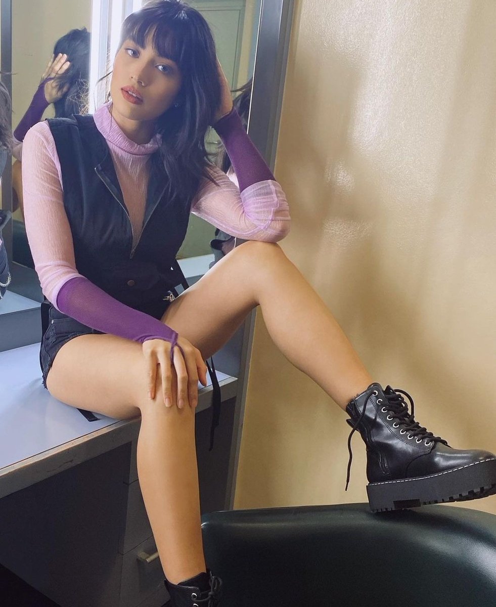 janeoinezapics's tweet photo. 💜 https://t.co/uOOAyZnw5C