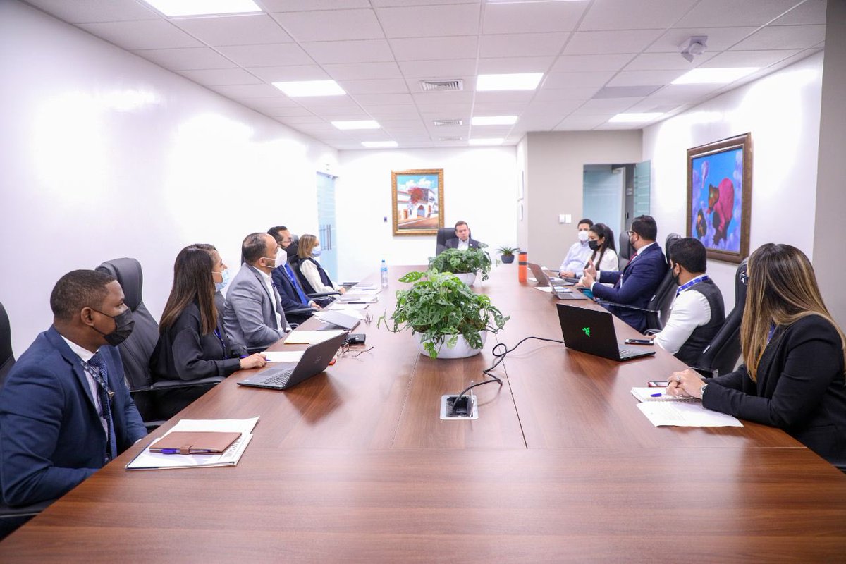 LexiPublicLaw's tweet photo. Nuestro Socio Gerente y Consultor en #Compliance y #Antisoborno @babajicruz en la 1era Sesión del Comité de Cumplimiento y Antisoborno del Ministerio de Industria, Comercio y Mipymes junto al Ministro Ito Bisonó🏛🇩🇴✅Rumbo a la Certificación Internacional🌟

#LexiConsultores🇩🇴 https://t.co/neD7I0m5B8
