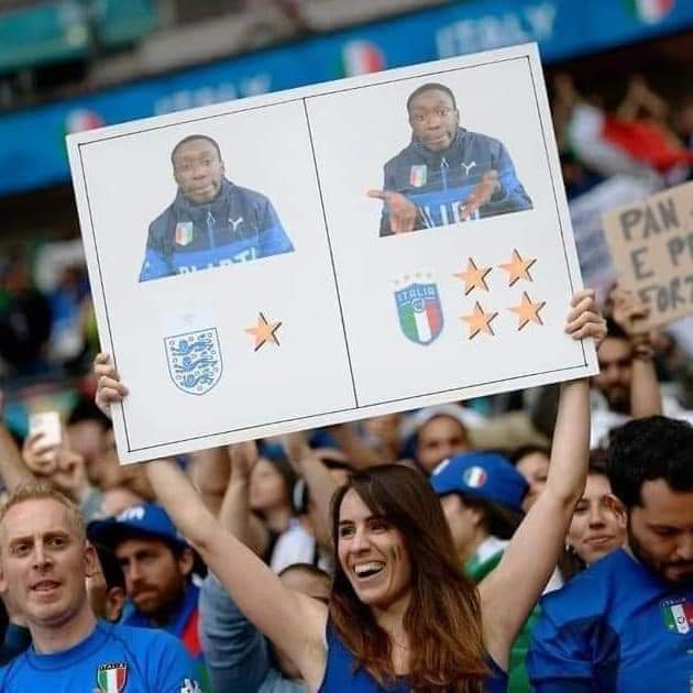 MagazineZinzin's tweet photo. 😂😂😂 Ils n'ont jamais respecté l'adversaire
Félicitations encore à Italia Team pour leur victoire.

#ZINZIN_DIVERS #CestPourNous #Cameroun #Afrique #buzz #Média #humour #news #Football #Sport #euro2020 https://t.co/tk8QXXxtlO