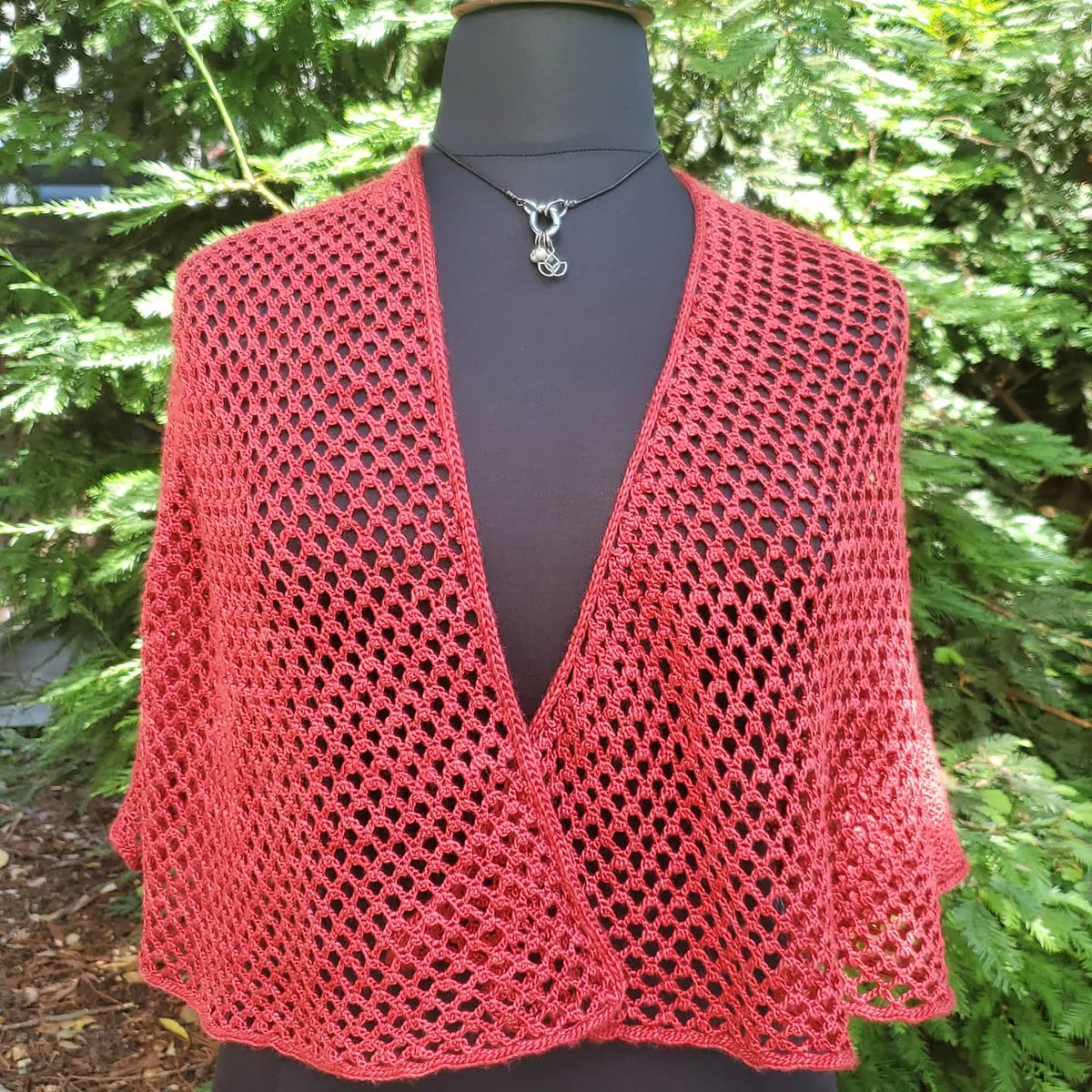 Looking for CROCHET TESTERS for my newest design. This circular shape shawl features two repeating sections &amp; an i-cord border
Pattern: Noël Shawl
Deadline: August 16th
Yarn:<a href="/ExpressionFiber/">ExpressionFiberArts</a> Pearlescent Fingering in Glad Tidings
If interested follow the link in bio.
#testingcall