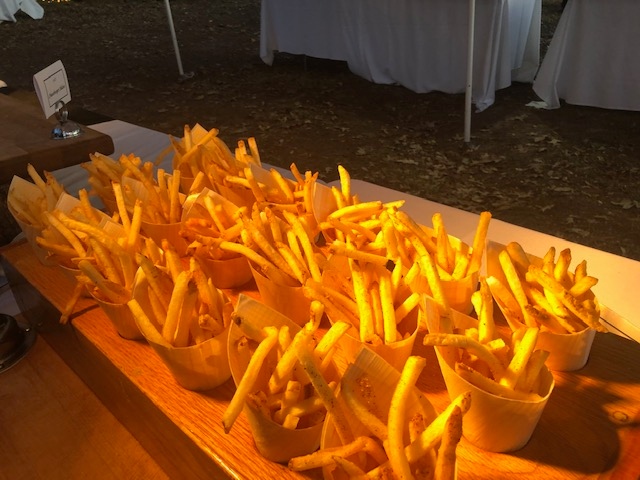 RelishChas's tweet image. It's National FRENCH FRY Day... these guys are one of our most favorite 'late night passers'. Perfect treat at the end of the party! 🍟

#relishdistinctivecatering #relish #Catering #CustomCatering #CateringChs #CateringChas
