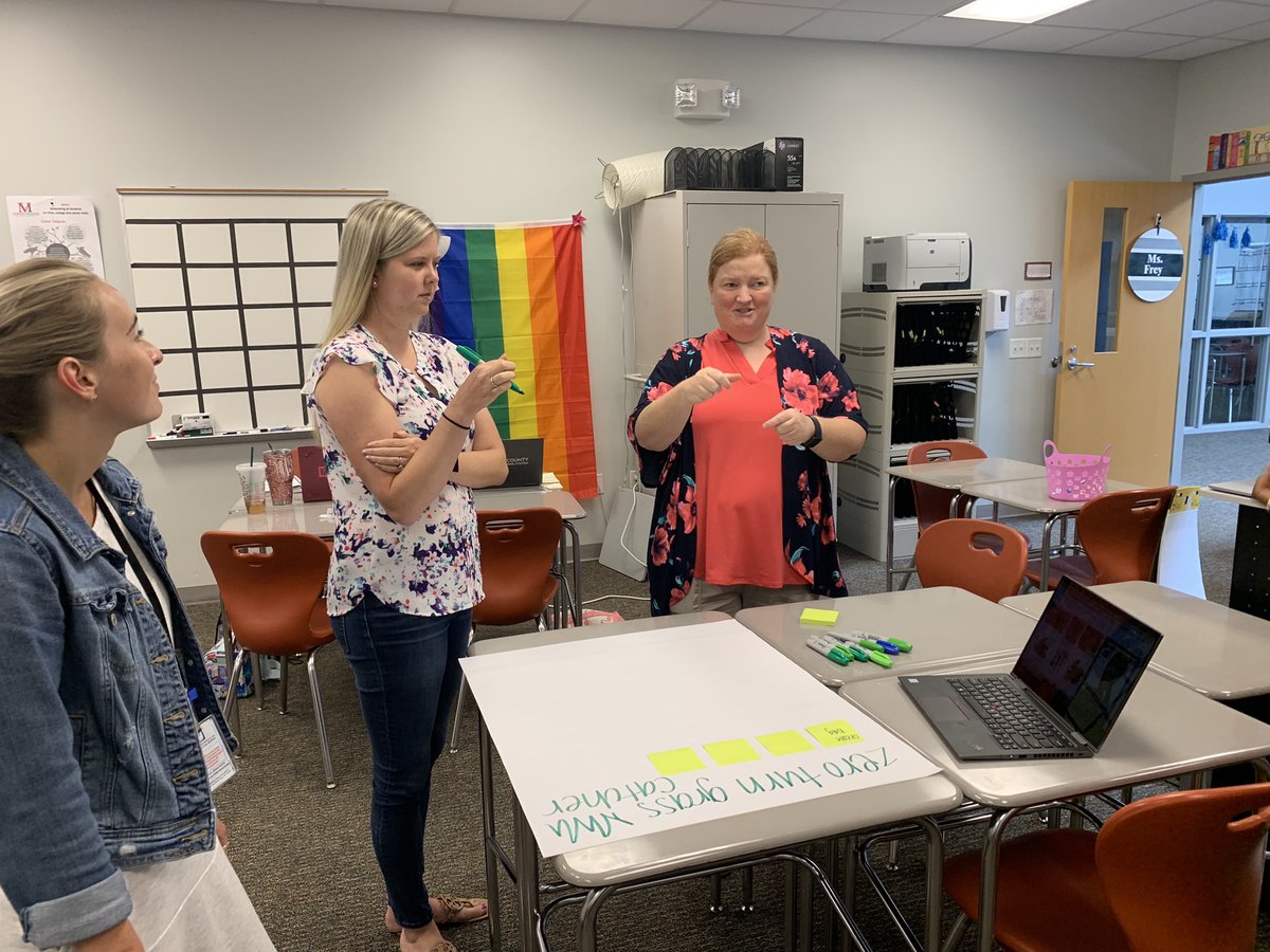 Exploring the design process with <a href="/JohnDeere/">John Deere USA</a> <a href="/wakeedpa/">WakeEd PARTNERSHIP</a> #WakeEdSummerSTEM #EngineerDesign @BranchingintoK <a href="/WALKthisWAYwK/">Miss Walker</a> <a href="/MsCrowell_DDMS/">Elizabeth Crowell</a> <a href="/MrsWalrodSci/">Mrs. Walrod</a>