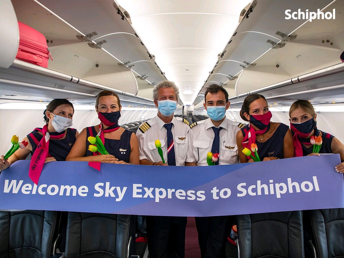landingsgr's tweet photo. More new seasonal #S21 international destinations by #SkyExpressGR:
From #Heraklion #HER 🇬🇷 to #Amsterdam #AMS @Schiphol 🇳🇱 ff.11/07/2021 operated with #A320neo SX-TEC
GQ8250/SEH8250
GQ8251/SEH8251 https://t.co/zTUmUbVF27