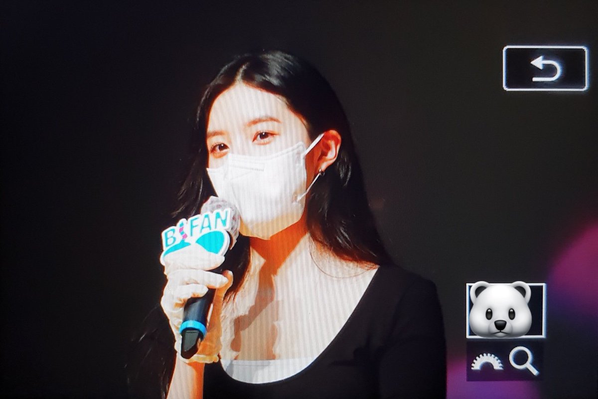 시선의 연속 tweet media