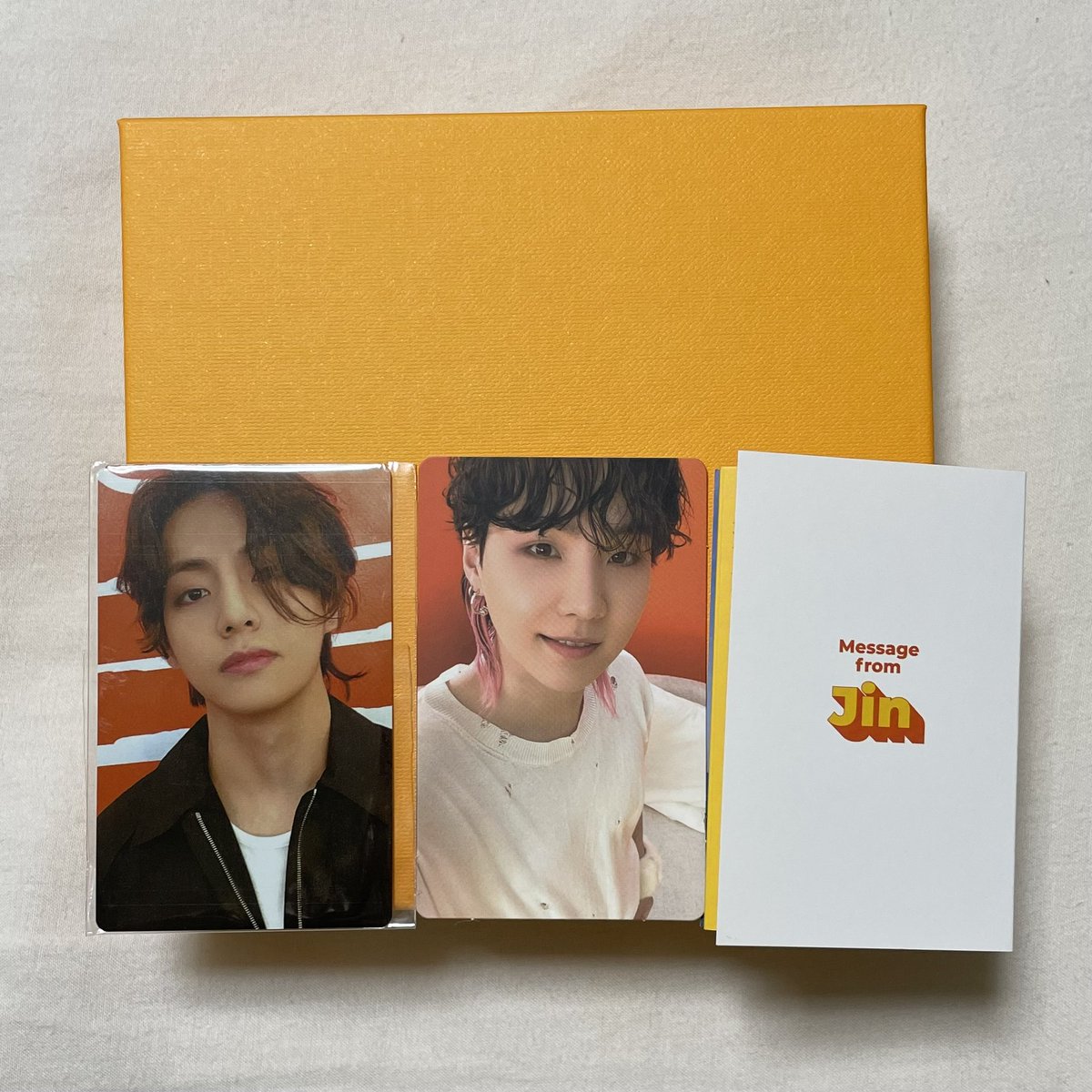 _____jm95's tweet photo. BTS Butter トレカ交換

譲)  FC特典 → テヒョン
       Cream  → ユンギ
       message  →  ジン

求)  同種 → ジミン

交換してくれる方いたらDMお願いします!! https://t.co/idLGSbalQu