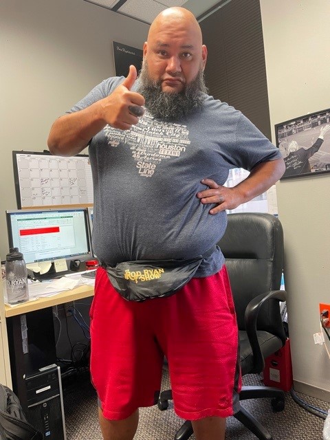 rodryanshow's tweet photo. Testing something....
MODEL: @thechile
#fannypacks #movingunits
Shop this look now:
https://t.co/RNx0dJjSxR https://t.co/c303p8kGkm