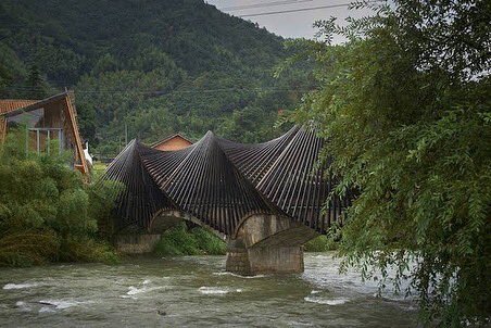 parametricarch's tweet image. The rotating Bambo Bridge at the first ever International Bamboo Architecture Biennale, designed by Ge Quantao in Baoxi, China . 
Designer: Ge Quantao
Year: 2017
(📸 by Julien Lanoo)

#bamboo #bamboostructure #wooden #woodstructure #woodwork #architectural #architect