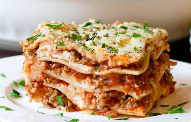 Victorianurseg's tweet photo. Today is an amazing day its national Lasagne day #nationalLasagneday https://t.co/M369EoIuqI