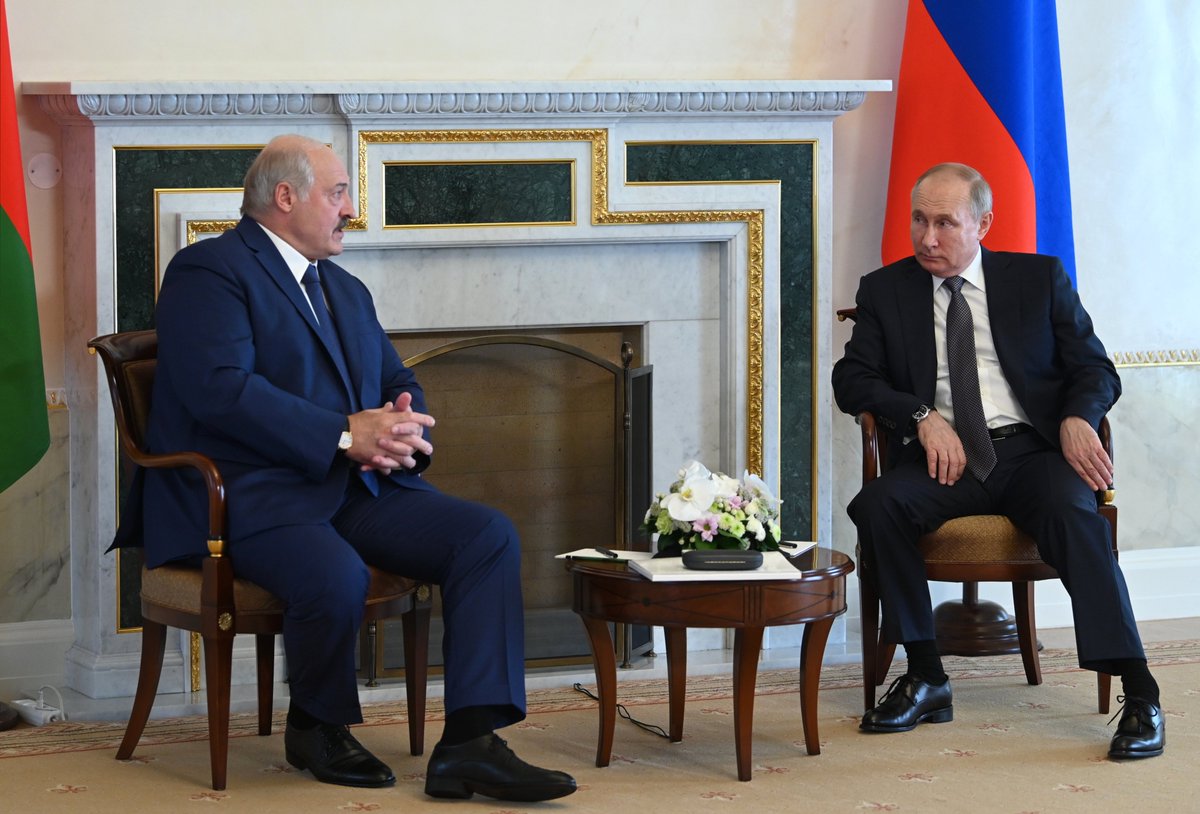 RT @KremlinRussia_E: #StPetersburg: Meeting with President of Belarus Alexander Lukashenko https://t.co/TcCNXPh2lL https://t.co/hux1nIs5qo