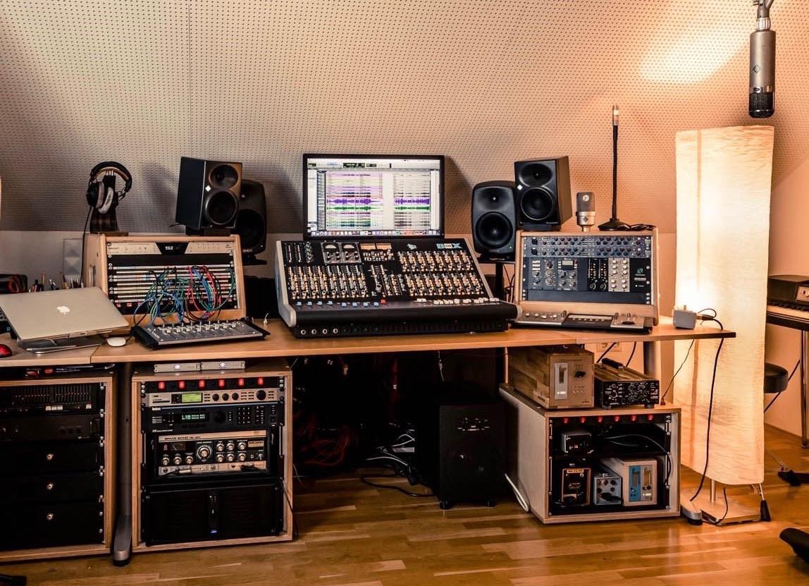 ThisIsAPIaudio's tweet image. “I am very proud having The BOX® console at Soundzimmer Studio in Graz, Austria. We are focused on good vocal recordings We searched for the best mic pres & we gladly found them with The BOX!"
Philipp Kopmajer
Owner, producer Soundzimmer Studio
#apiaudio #apithebox #apiconsoles