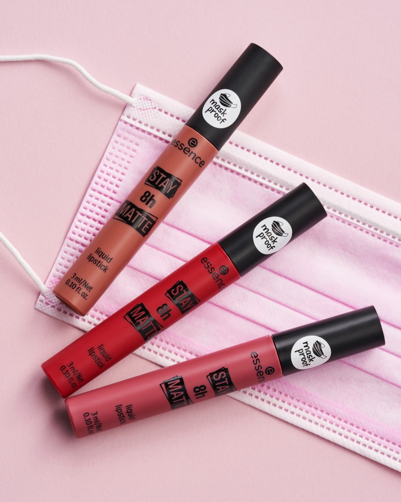essence_ZA's tweet photo. say hello to mask proof lipstick! 😍 staying safe and feeling good,with our essence stay 8hr matte liquid lipsticks. cruelty free, paraben free and highly pigmented! shop them today from @foschinibeauty @superbalist @dischem @clicks_sa and https://t.co/8F255gi8IA
#maskproof https://t.co/d7ECuhVu2a