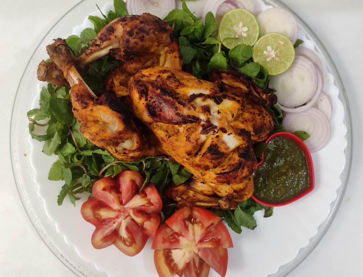 Tabassumcooking's tweet photo. Roast chicken recipe 
YouTube channel👉 - #tabassumcooking
YouTube link 👉🔗- https://t.co/heBo65ZK6A
#Thankfulthursday #thursdayvibes #Trending #trend #roastchicken #chicken #foodie #foodblogger #thrusdayspecial #ChefArnoldxKAI #foodforthought #foodlovers https://t.co/JMNzgS3DvB