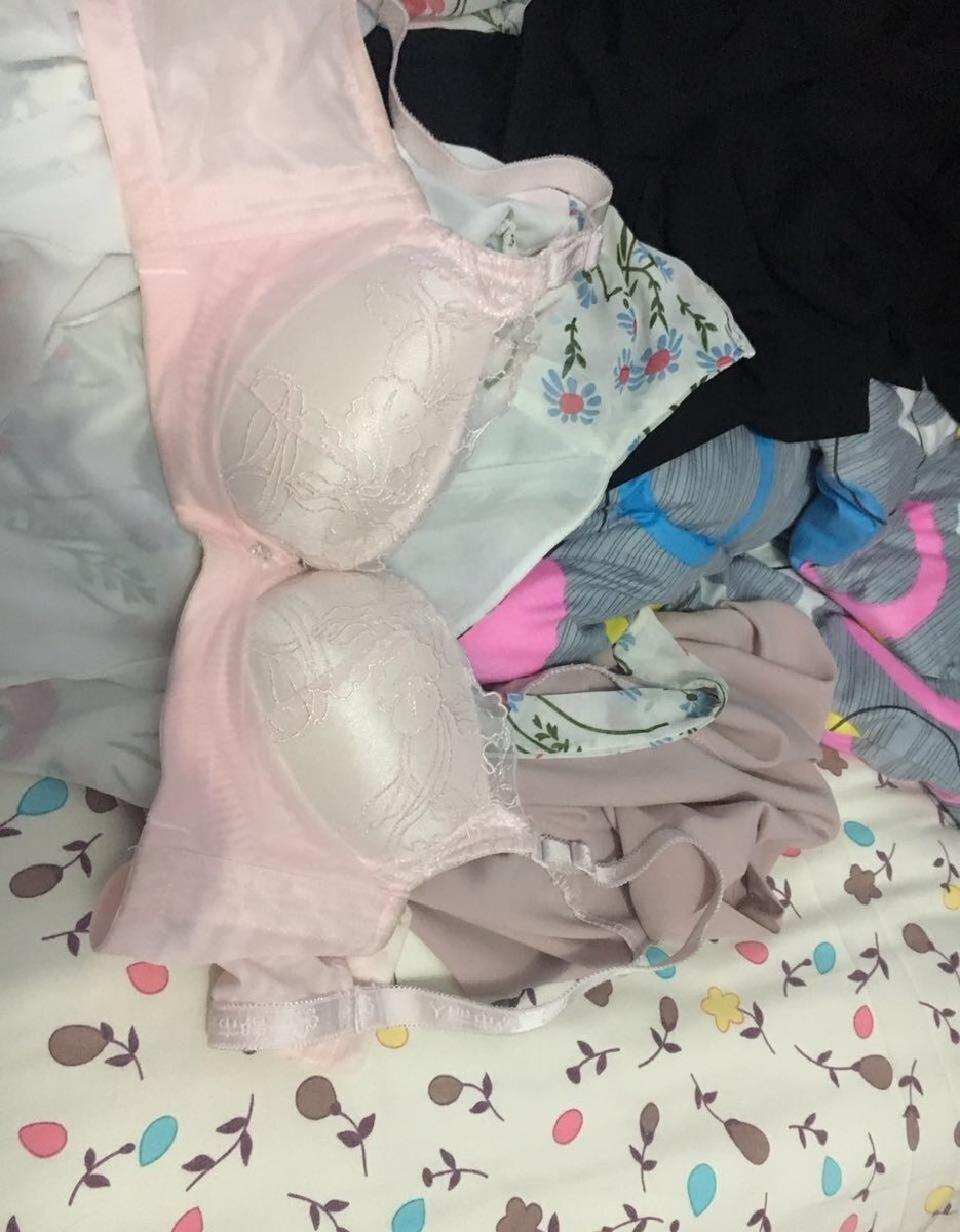 偷内衣 (@cumonbra) on Twitter photo 