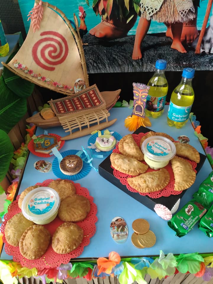picaditasvzlana's tweet photo. #fiestasinfantiles #moanaparty Gracias por la confianza de nuestros clientes y permitirnos crear este lindo evento. #cumpleaños para unos lindos mellizos el cual escogieron esta temática #moana y además disfrutaron de nuestros ricos También gracias @trazos_vd #fastmovilvip https://t.co/U4mPDJo7r1