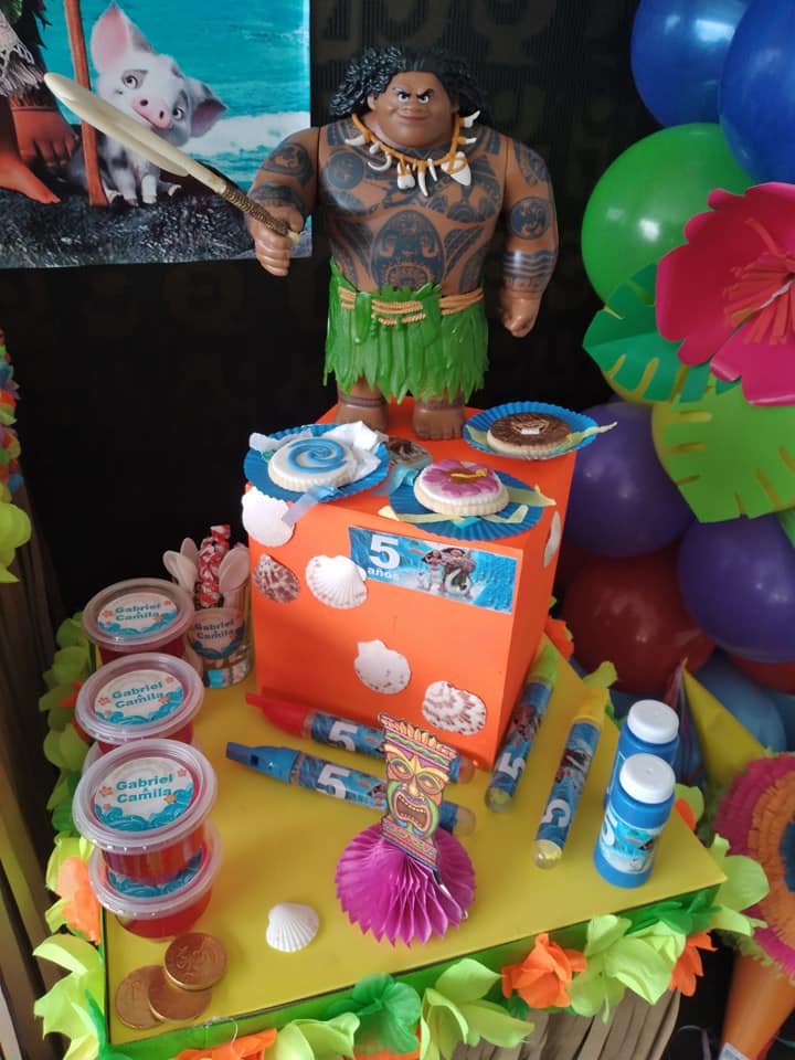 picaditasvzlana's tweet photo. #fiestasinfantiles #moanaparty Gracias por la confianza de nuestros clientes y permitirnos crear este lindo evento. #cumpleaños para unos lindos mellizos el cual escogieron esta temática #moana y además disfrutaron de nuestros ricos También gracias @trazos_vd #fastmovilvip https://t.co/U4mPDJo7r1