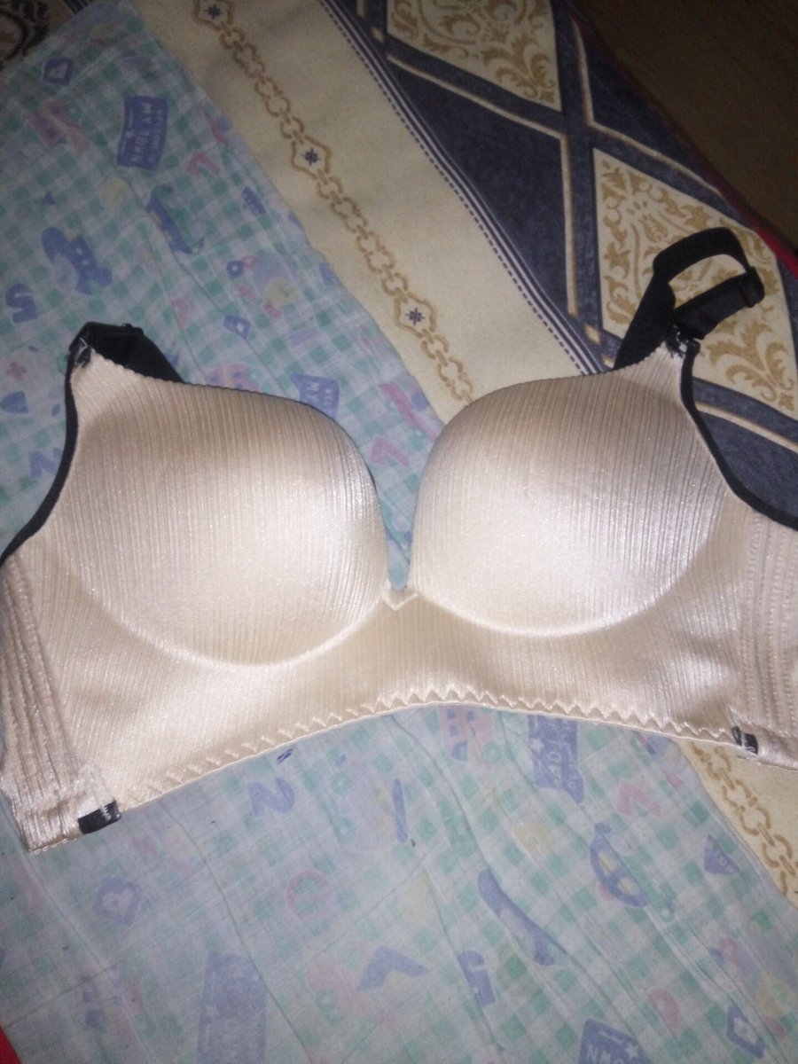 偷内衣 (@cumonbra) on Twitter photo 