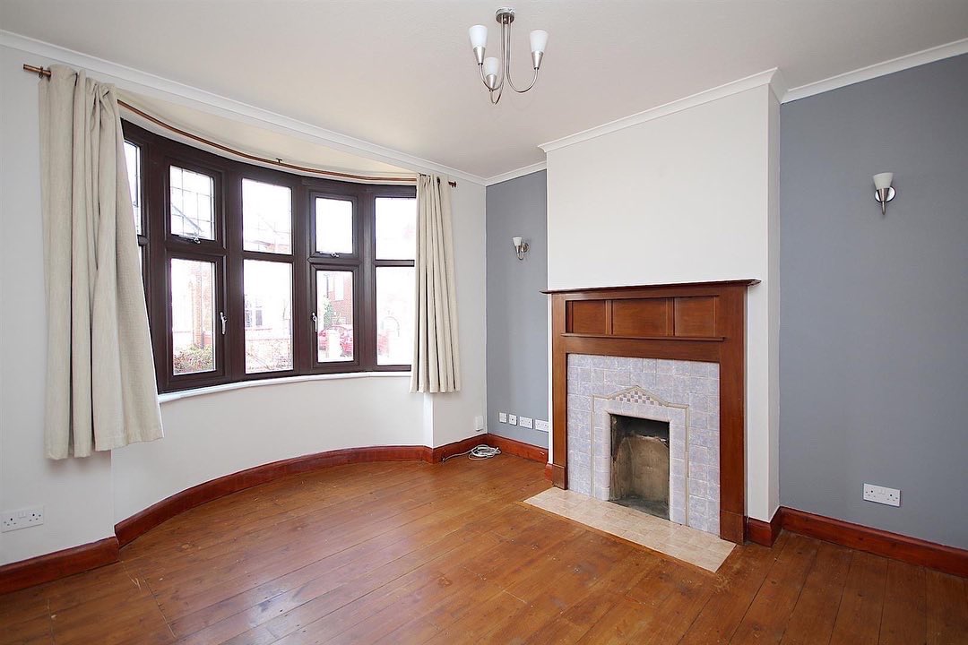 NFLeicester's tweet photo. 🎉 𝗡𝗘𝗪 𝗟𝗜𝗦𝗧𝗜𝗡𝗚! 🎉 3 Bedroom Semi Detached Home in #Leicester. £250,000. 📞 us on 0116 366 5666 to arrange your viewing! 😊 https://t.co/ahKRE4S5ja