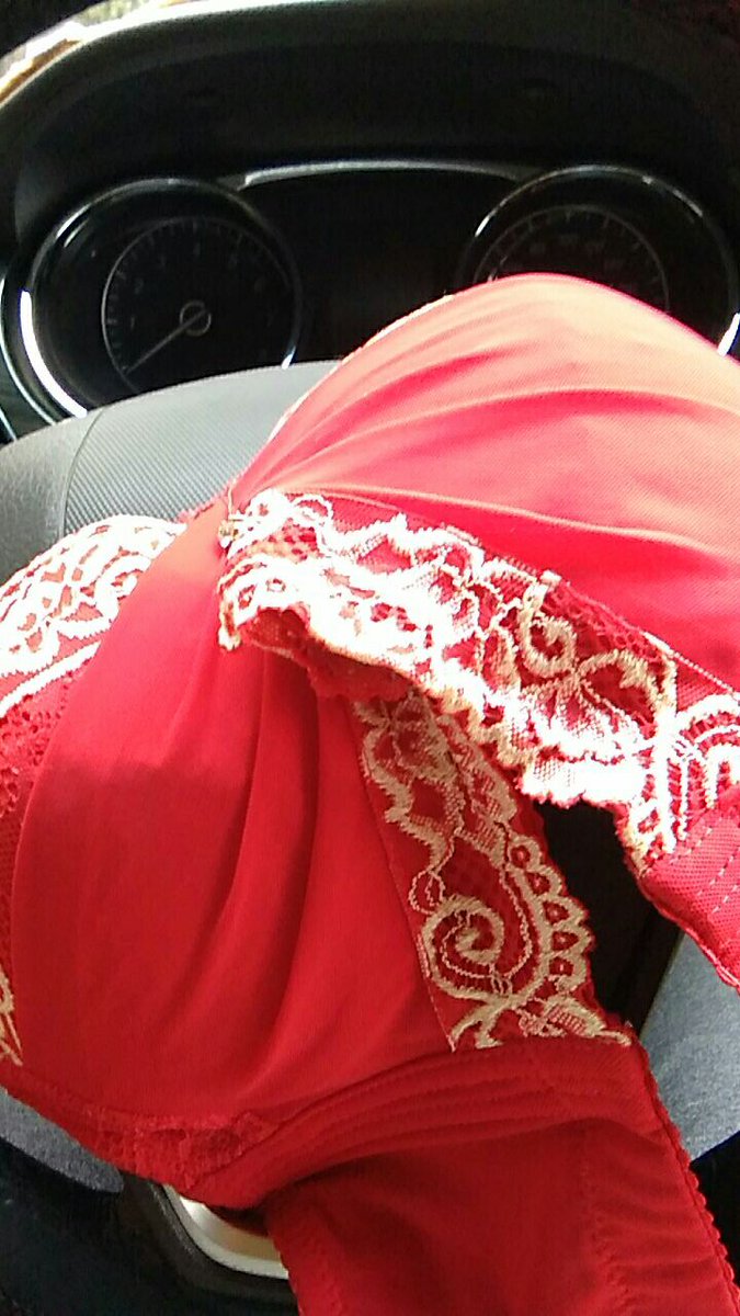 偷内衣 (@cumonbra) on Twitter photo 