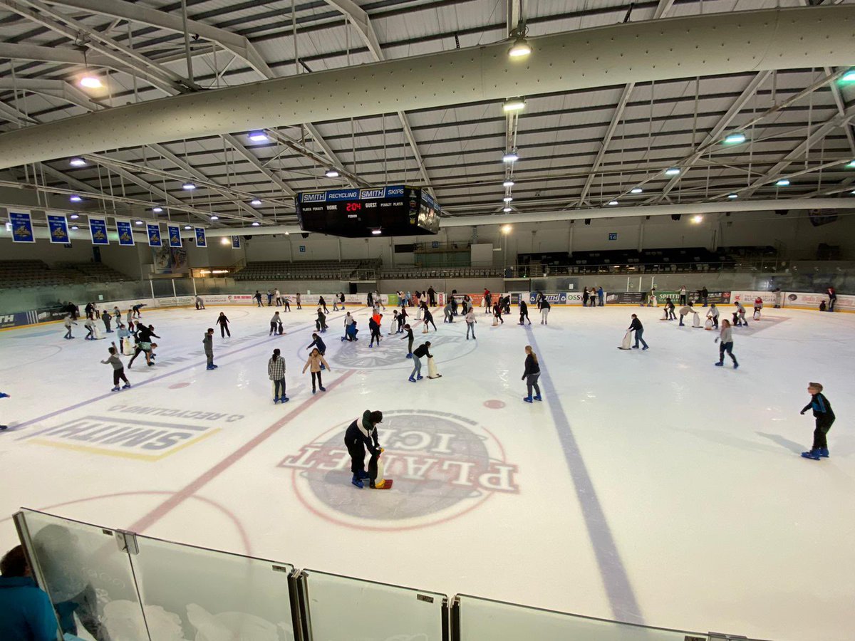 ChilternA's tweet photo. A fantastic day of Ice Skating for Year 7 today! ⛸
#enrichment https://t.co/VS1osAF59t