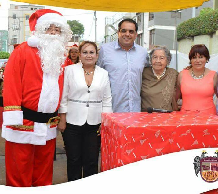 cr_chavarry's tweet photo. #DesarrolloHumano 👨‍👩‍👧‍👦 | En el año 2016 estuve a cargo del Área de Gerencia de Desarrollo Humano, Familia y Demuna en la Municipalidad de Pueblo Libre. 👏
#TuVecinaSMP #RosaChavarry https://t.co/FnmK8v8mtu