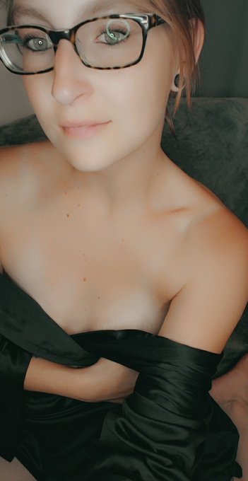 Happy Tuesday 😉😉 https://t.co/JWSbXPZbfS<a href="/tag/models"class="tags"><span>#models</span></a><a href="/tag/model"class="tags"><span>#model</span></a><a href="/tag/fetish"class="tags"><span>#fetish</span></a><a href="/tag/ass"class="tags"><span>#ass</span></a><a href="/tag/brat"class="tags"><span>#brat</span></a><a href="/tag/boobs"class="tags"><span>#boobs</span></a><a href="/tag/daddy"class="tags"><span>#daddy</span></a>