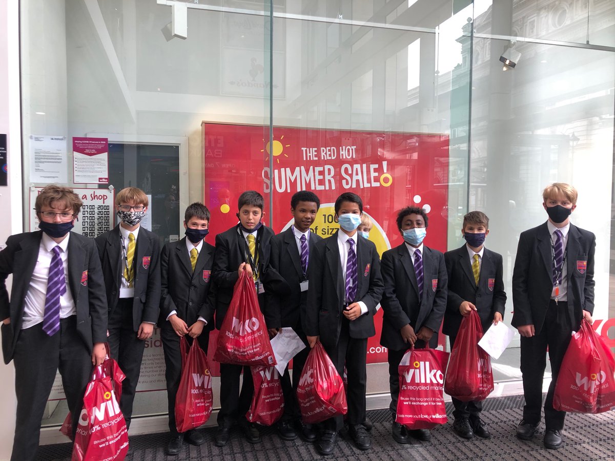 Miss Embiricos tweet media