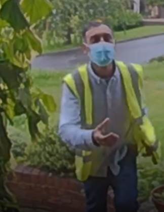 kent_police's tweet photo. We believe this man can help us investigate a fraud committed in #Otford near #Sevenaoks.
If you recognise him, please call us on 01622 604100 quoting 46/120541/21.
https://t.co/0vU6yjoFjg https://t.co/lCS4xXc2xp