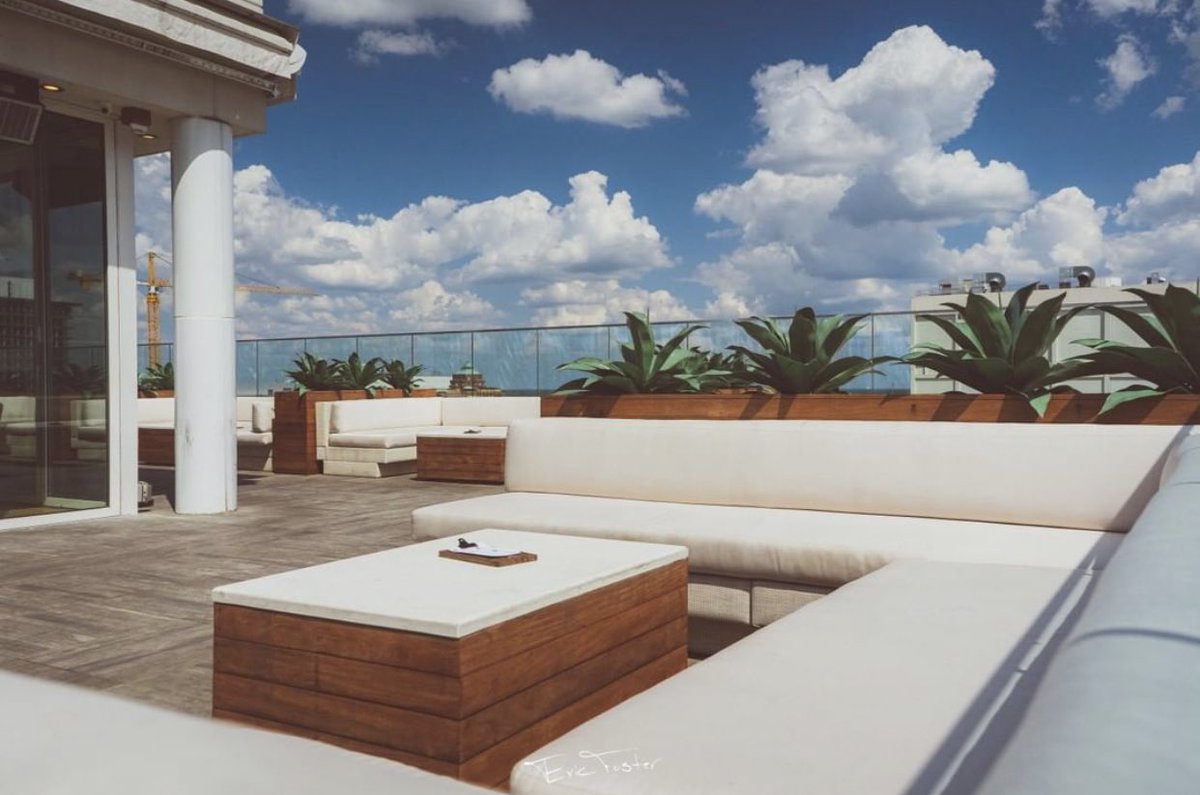 RobHillSr's tweet image. Richmond, VA this Sunday @ 5PM . Meet me at Kabana Rooftop with @Facejay @FredWhit @BOSS_BAGS and a special guest.