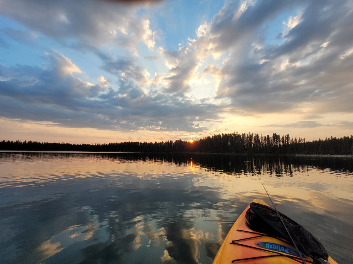 CrystalDentman's tweet photo. Was cutting it a little close getting off the water before dark last night.
#camping #nowifi #nocellular https://t.co/C9h70kjbZ2