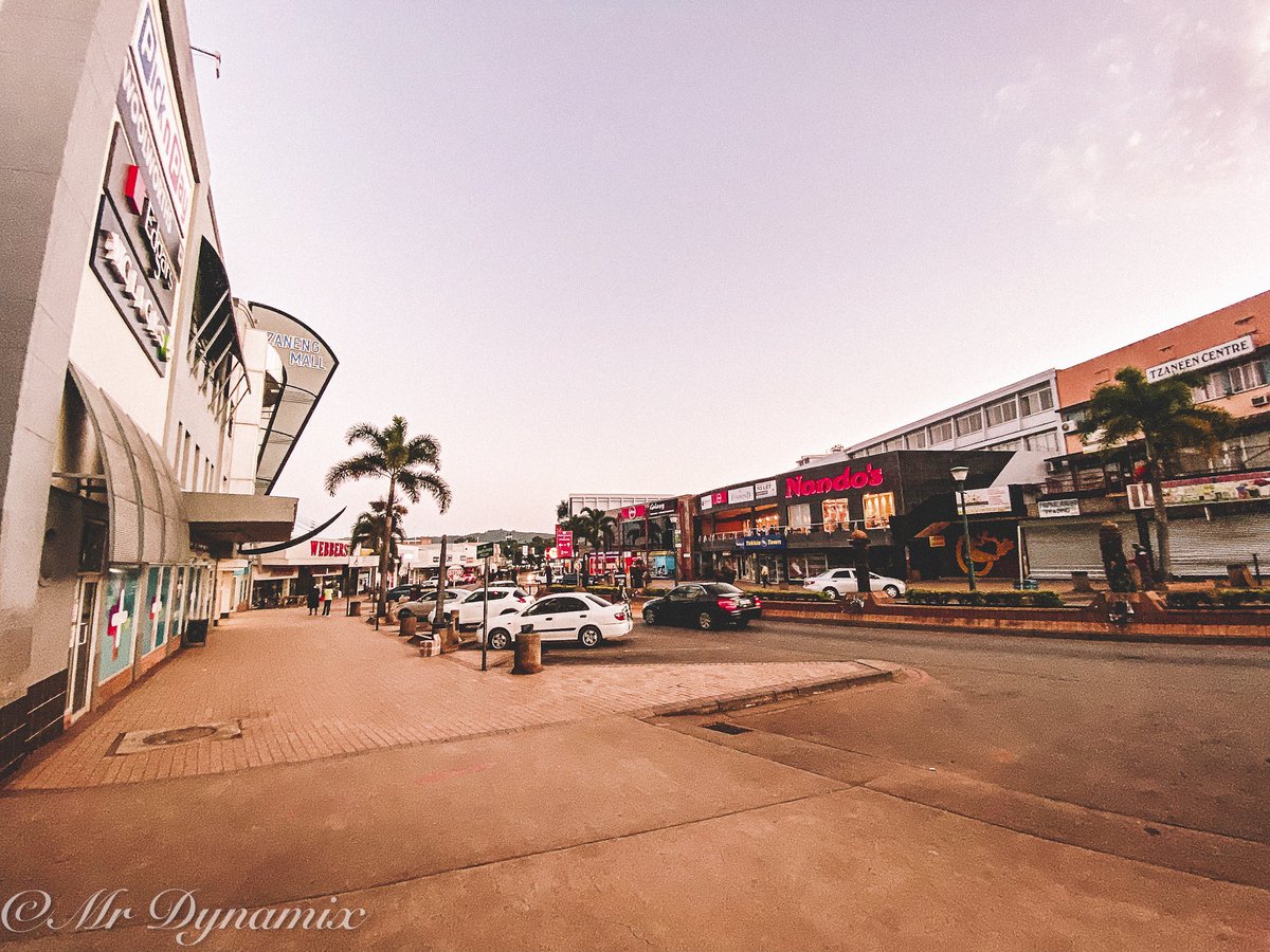 This is Tzaneen Mall. No looting shall prevail here👊🏽✊🏾 #Limpopo #tzaneen